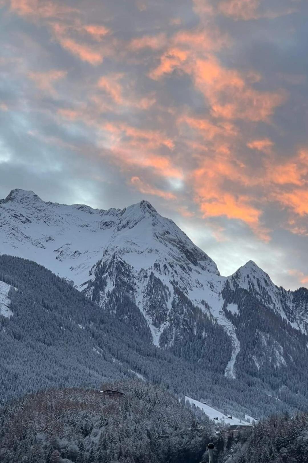 Gaestehaus Holaus Mayrhofen Buitenkant foto