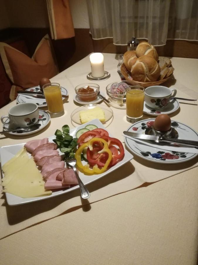 Gaestehaus Holaus Mayrhofen Buitenkant foto